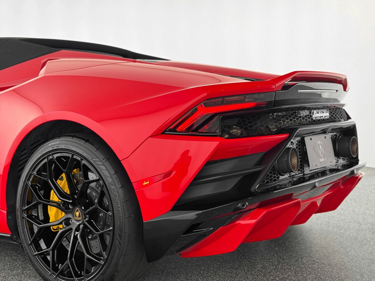 Used 2023 Lamborghini Huracan EVO image 49