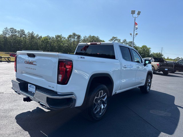 New 2026 GMC Sierra 1500 SLE AWD/4WD image 3