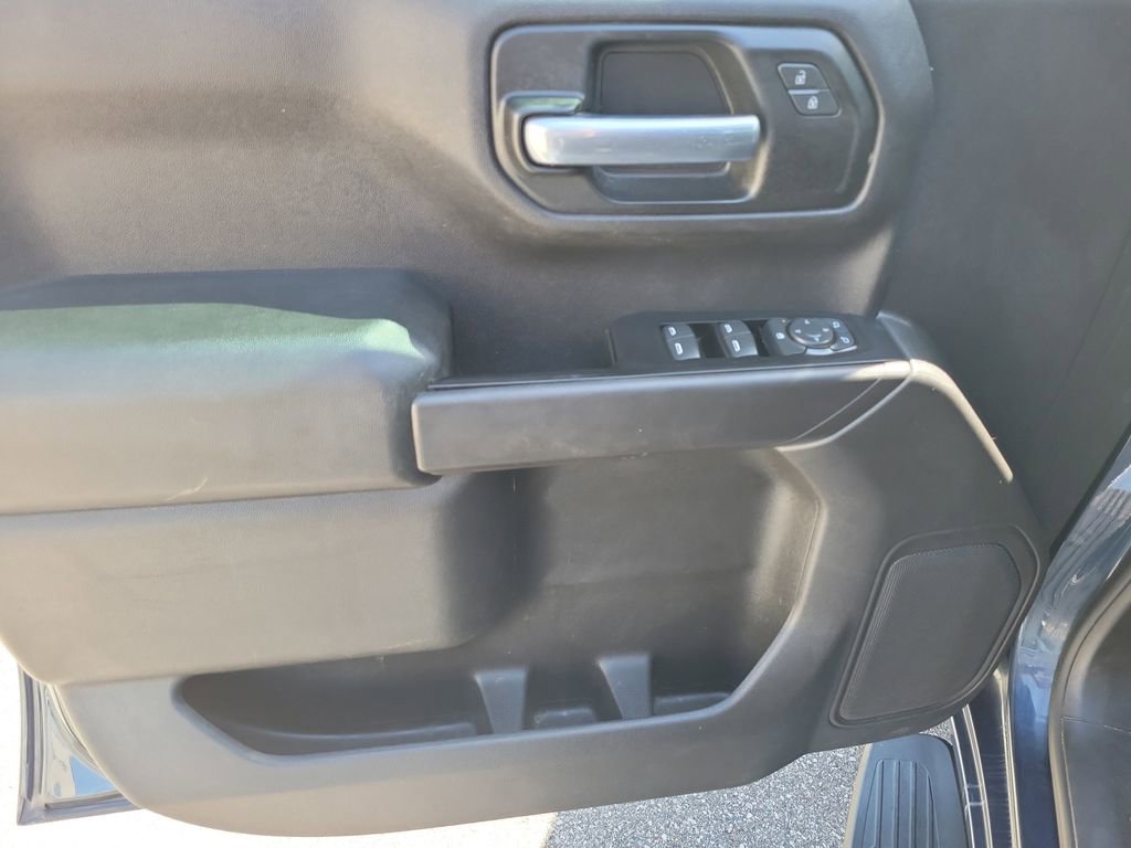 Used 2019 Chevrolet Silverado 1500 Custom w/ Custom Value Package image 22