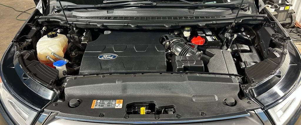 Used 2015 Ford Edge SEL w/ Equipment Group 201A image 24