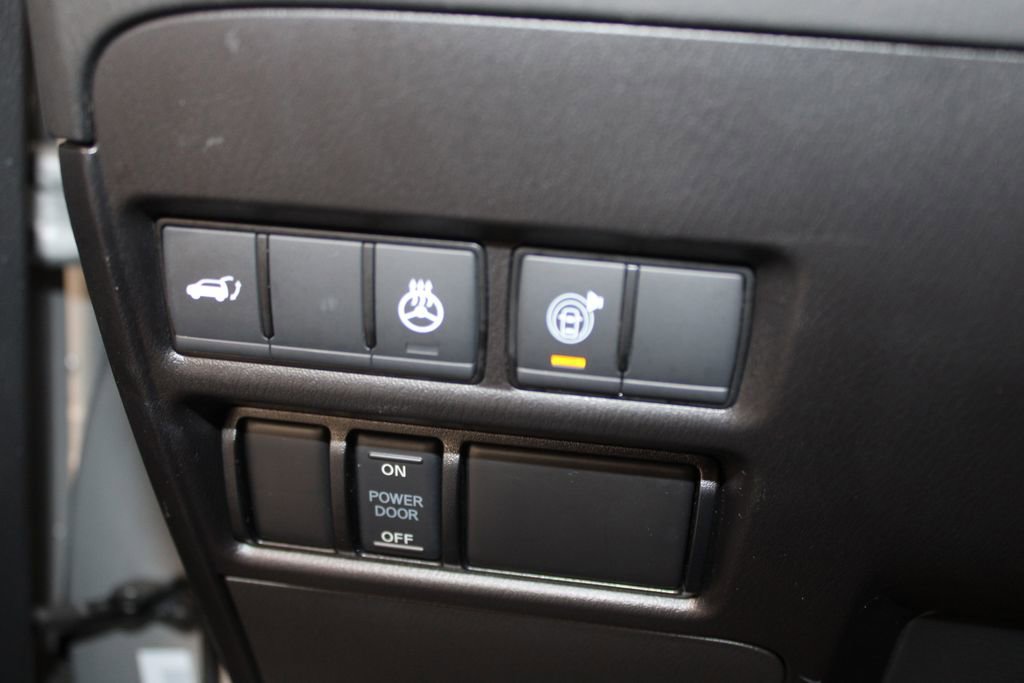 Used 2024 Nissan Armada SL image 41