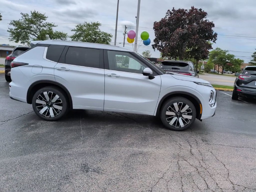 New 2026 Mitsubishi Outlander SEL AWD/4WD image 4