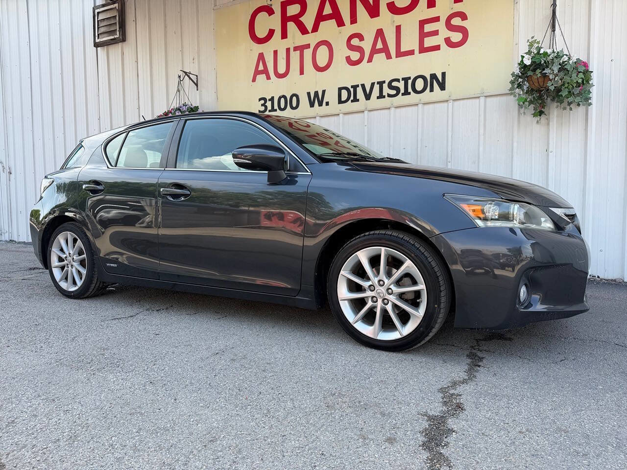 Used 2011 Lexus CT 200h Premium w/ Premium Audio Pkg FWD image 2