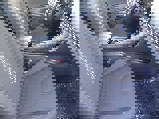 Used 2025 Hyundai Elantra SEL FWD image 14