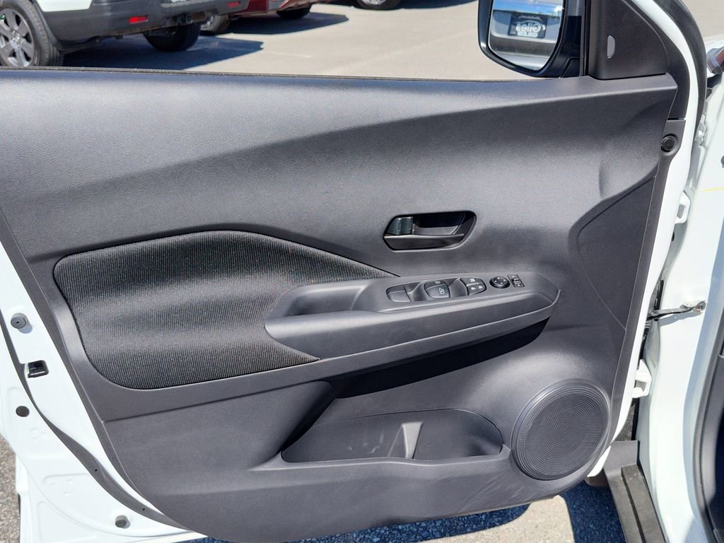 Used 2025 Nissan Kicks Play S image 16