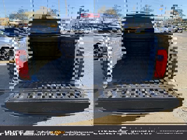 Certified 2025 GMC Canyon AT4 w/ LPO, Off Road Lift Package image 33