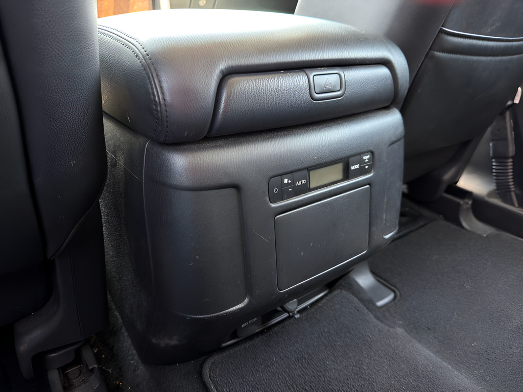 Used 2022 Nissan Armada SL RWD image 19