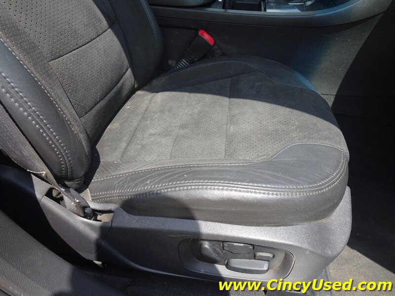 Used 2010 Ford Taurus SHO AWD/4WD image 30