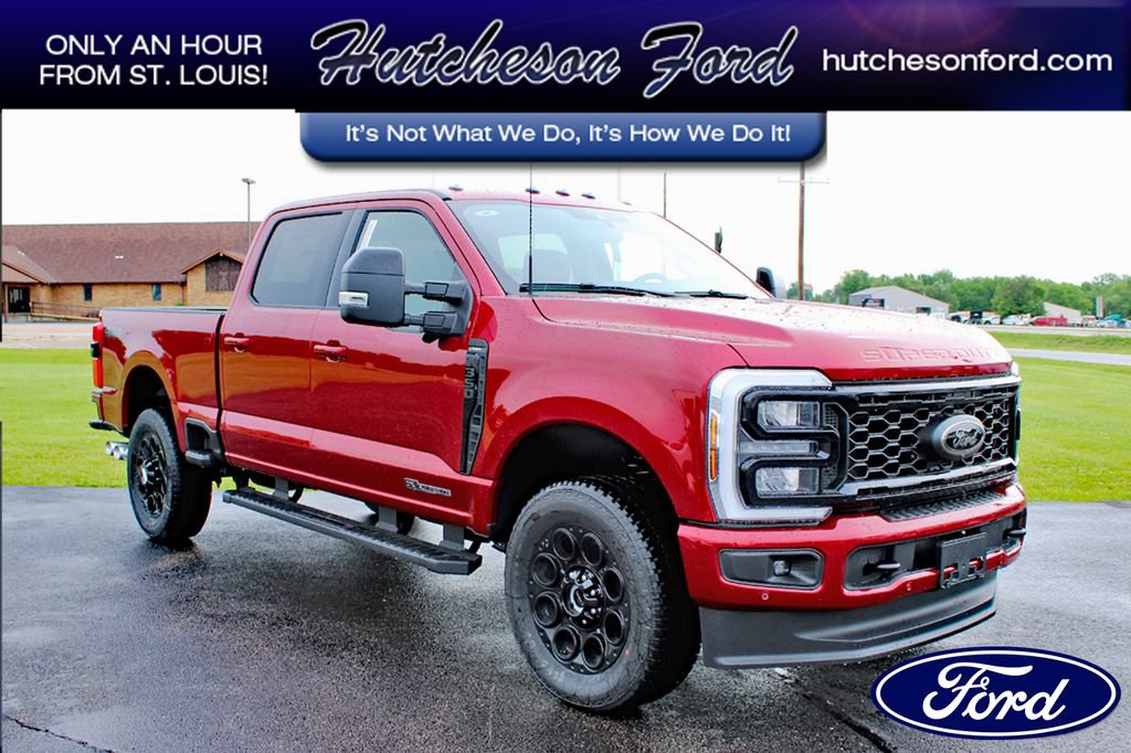 New 2026 Ford F350 Lariat w/ Black Appearance Package