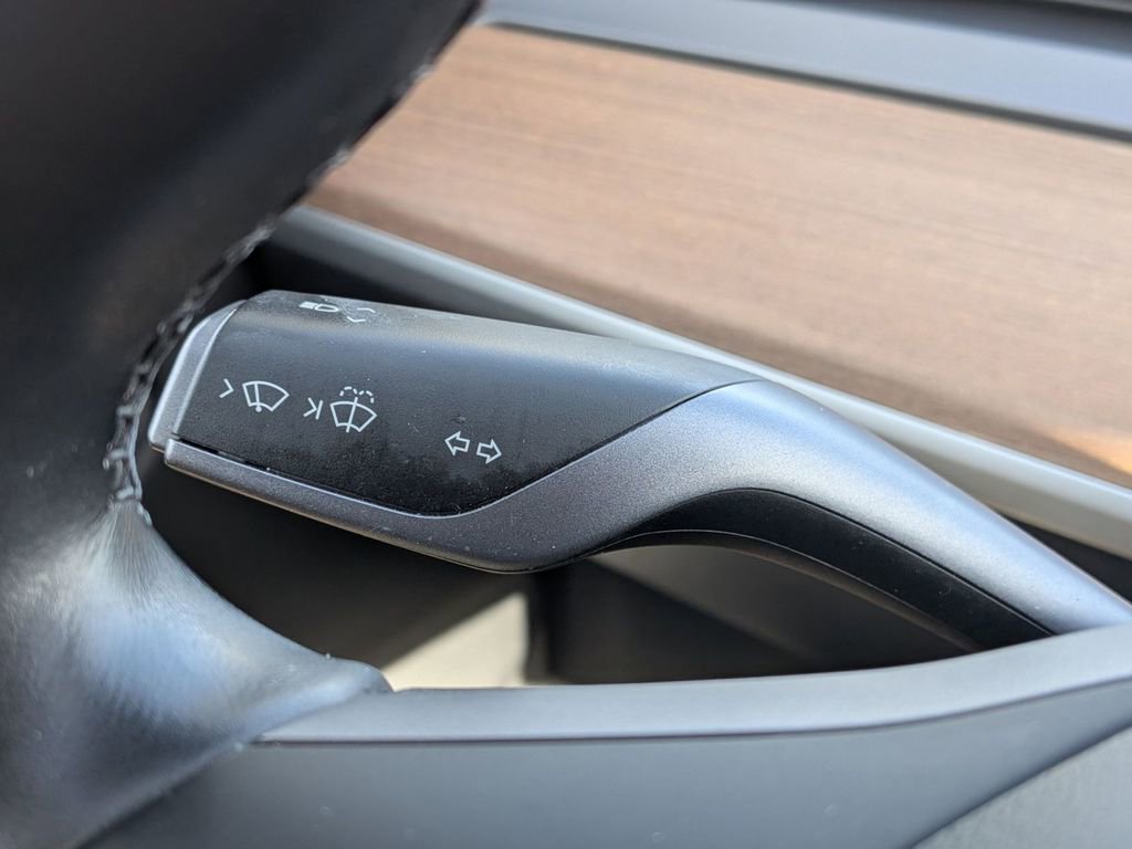 Used 2018 Tesla Model 3 Long Range image 23