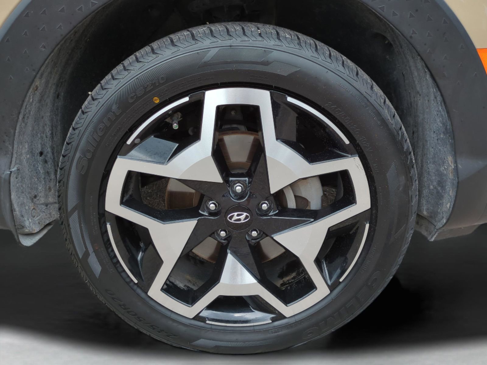 Used 2023 Hyundai Santa Cruz Limited AWD/4WD image 31