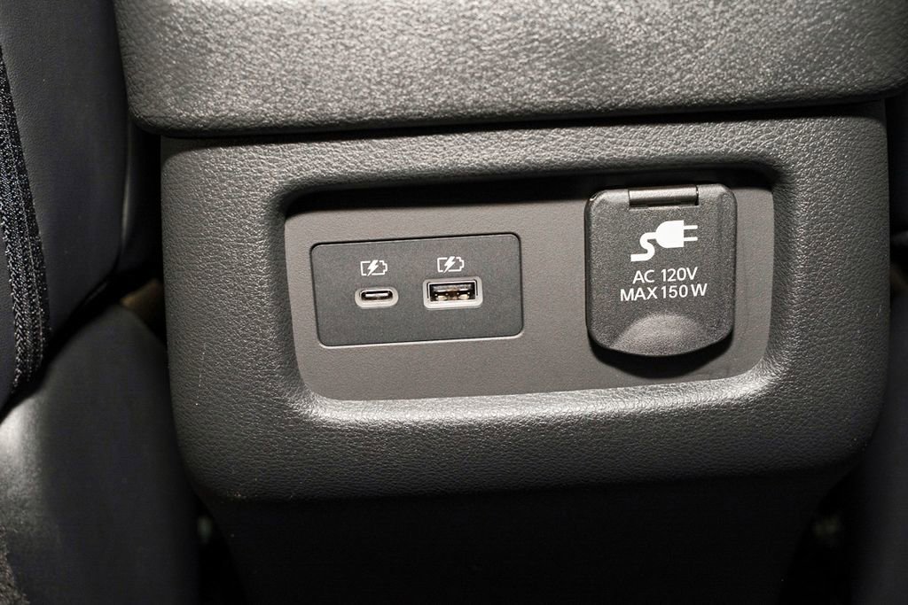 Certified 2024 Nissan Pathfinder Platinum w/ Cargo Package image 9