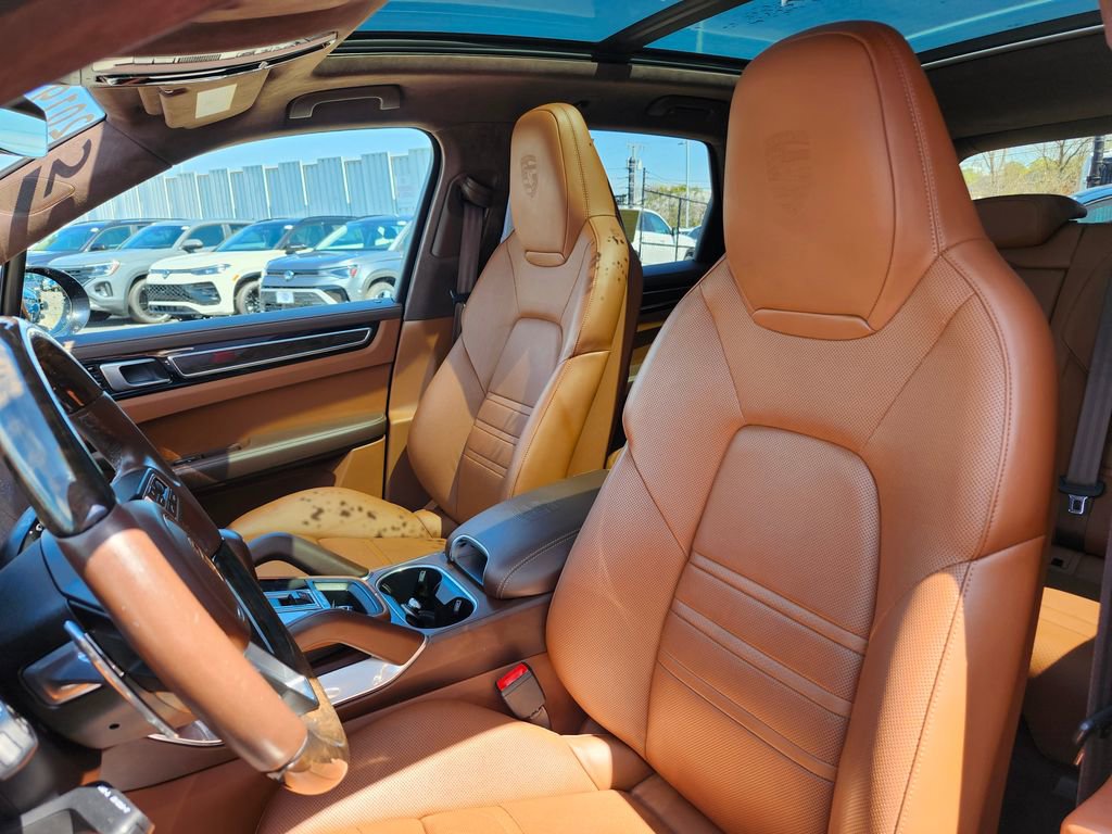 Used 2019 Porsche Cayenne Turbo AWD/4WD image 8