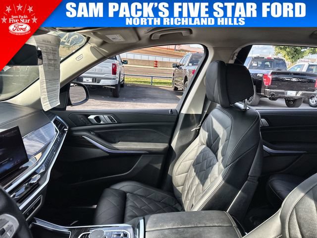 Used 2024 BMW X7 xDrive40i AWD/4WD image 13