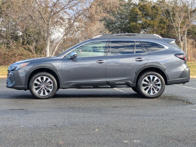 Used 2025 Subaru Outback Touring XT image 9