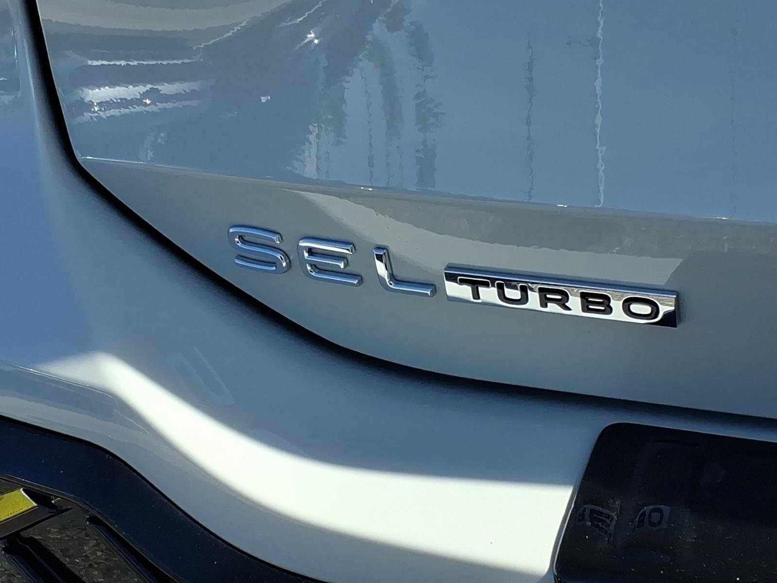 New 2026 Volkswagen Tiguan SEL R-Line AWD/4WD image 9