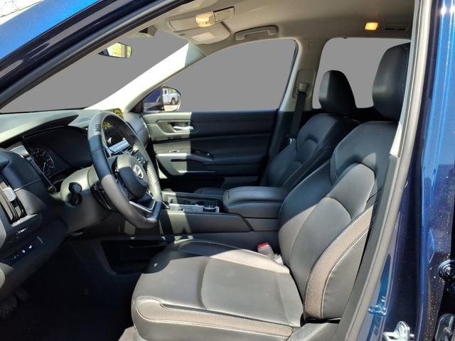 Used 2025 Nissan Pathfinder SL w/ Cargo Package AWD/4WD image 20