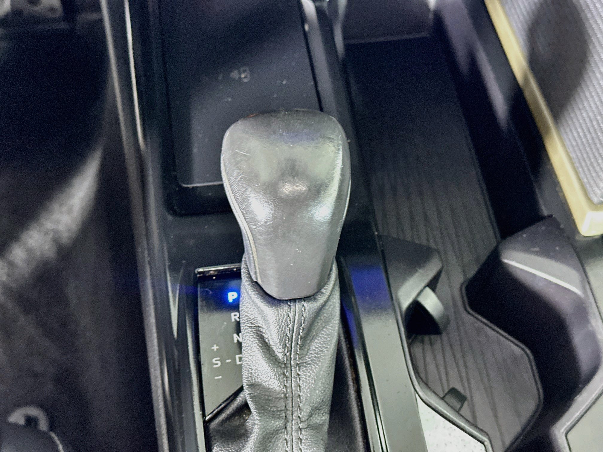 Used 2025 Toyota Camry SE FWD image 25