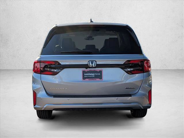 New 2026 Honda Odyssey Touring image 8