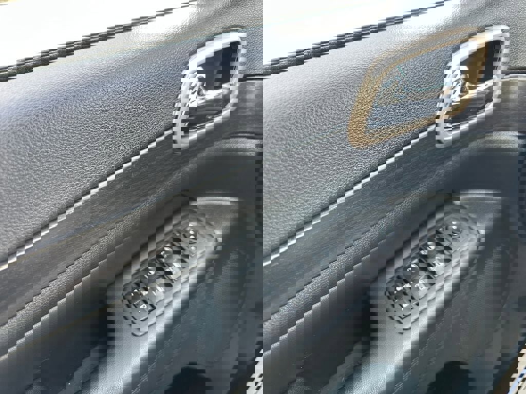 Used 2014 Jeep Grand Cherokee Laredo image 10