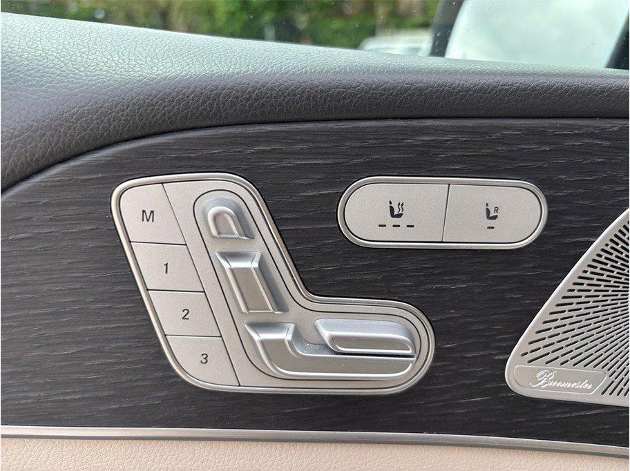 Used 2020 Mercedes-Benz GLS 450 4MATIC image 23