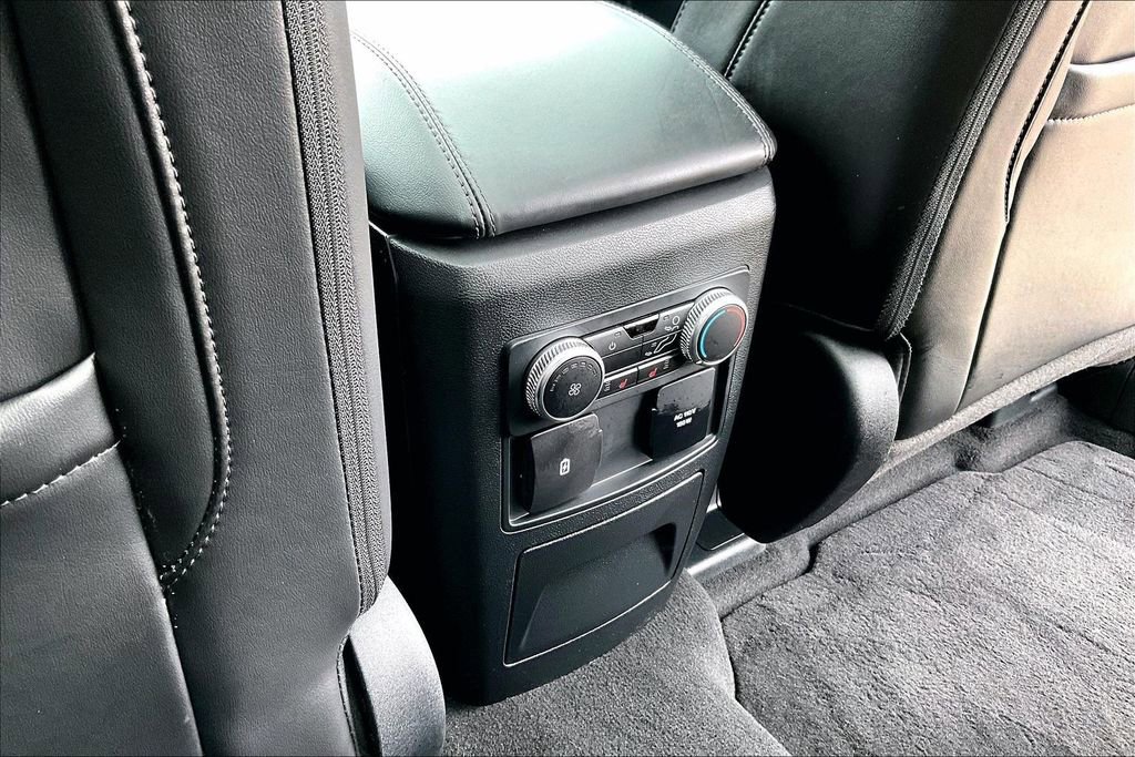 Certified 2023 Ford Explorer Platinum w/ Technology Package AWD/4WD image 34