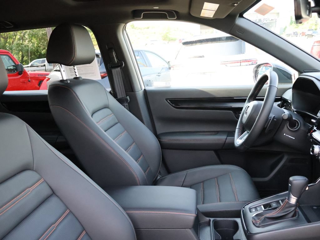 Certified 2026 Honda CR-V Sport Touring image 8