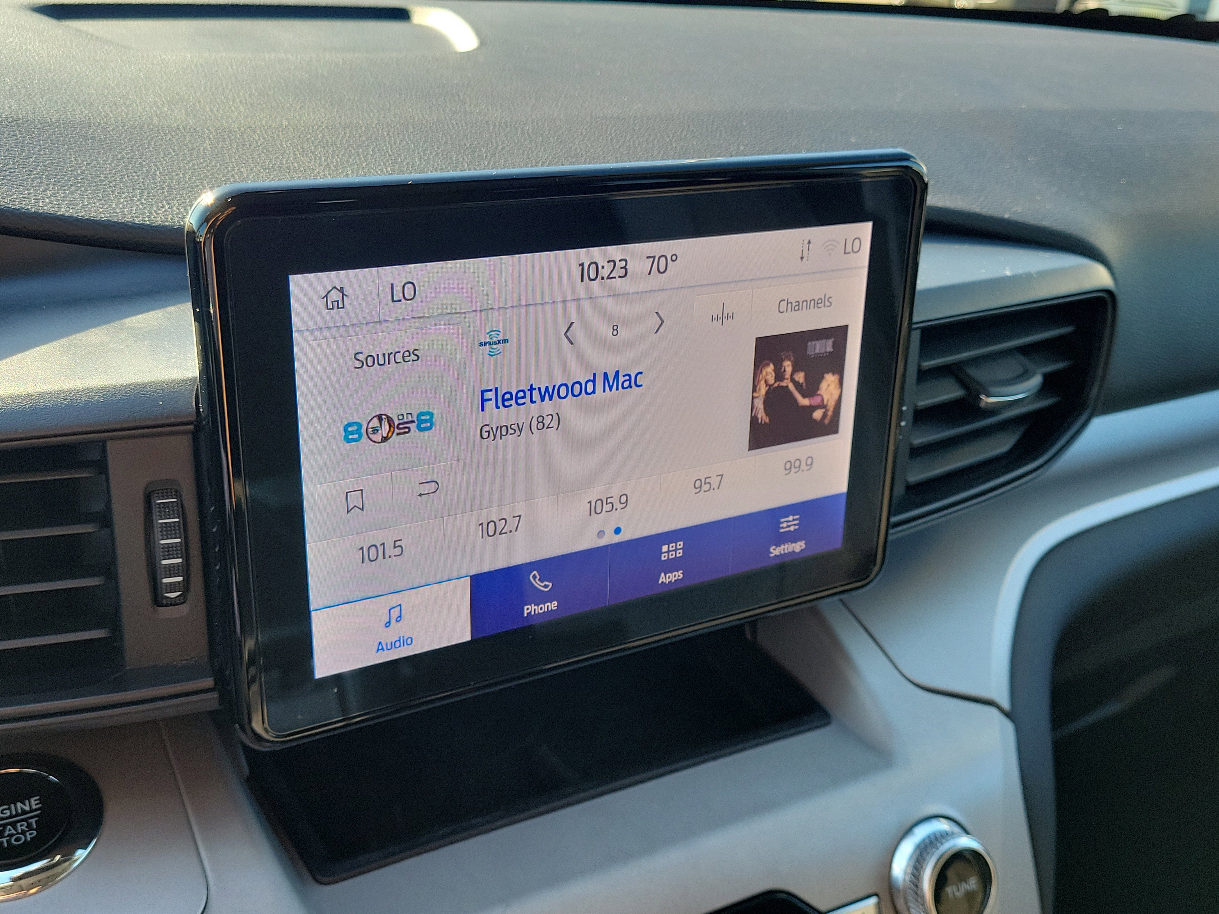 Used 2023 Ford Explorer XLT image 18