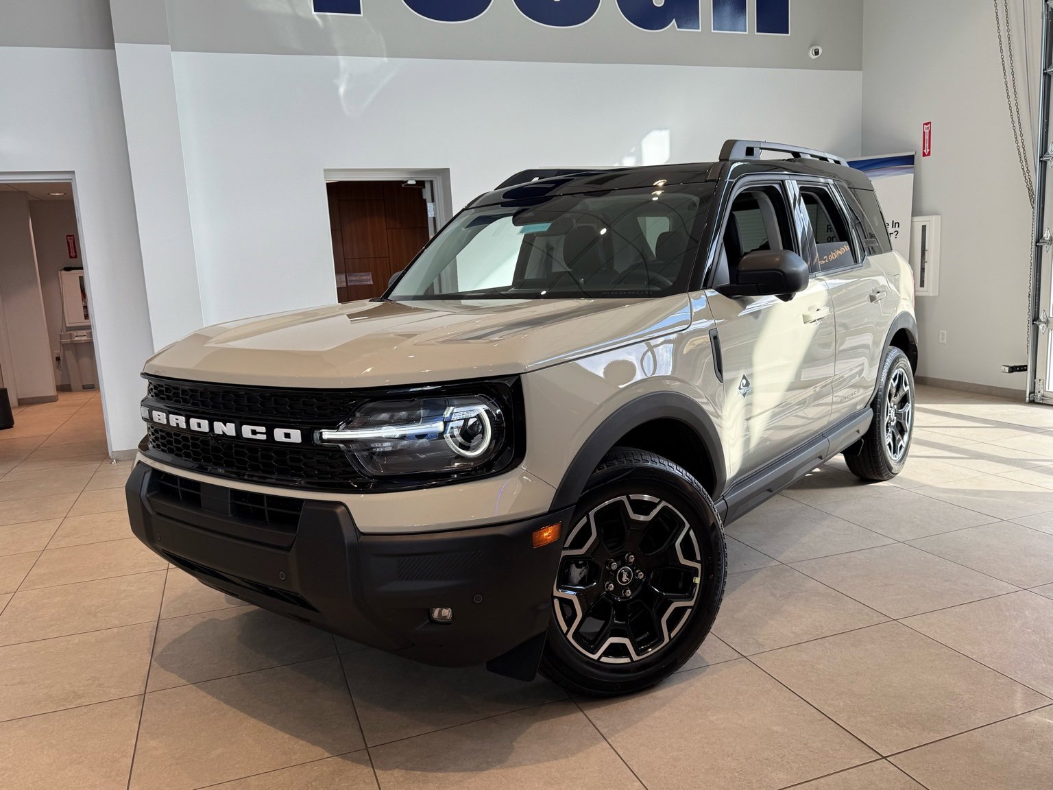 New 2025 Ford Bronco Sport Outer Banks w/ Outer Banks Tech Package+