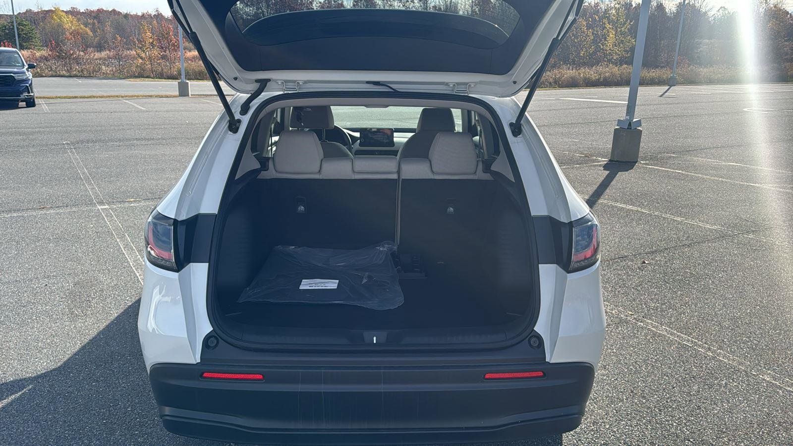 New 2026 Honda HR-V LX image 13