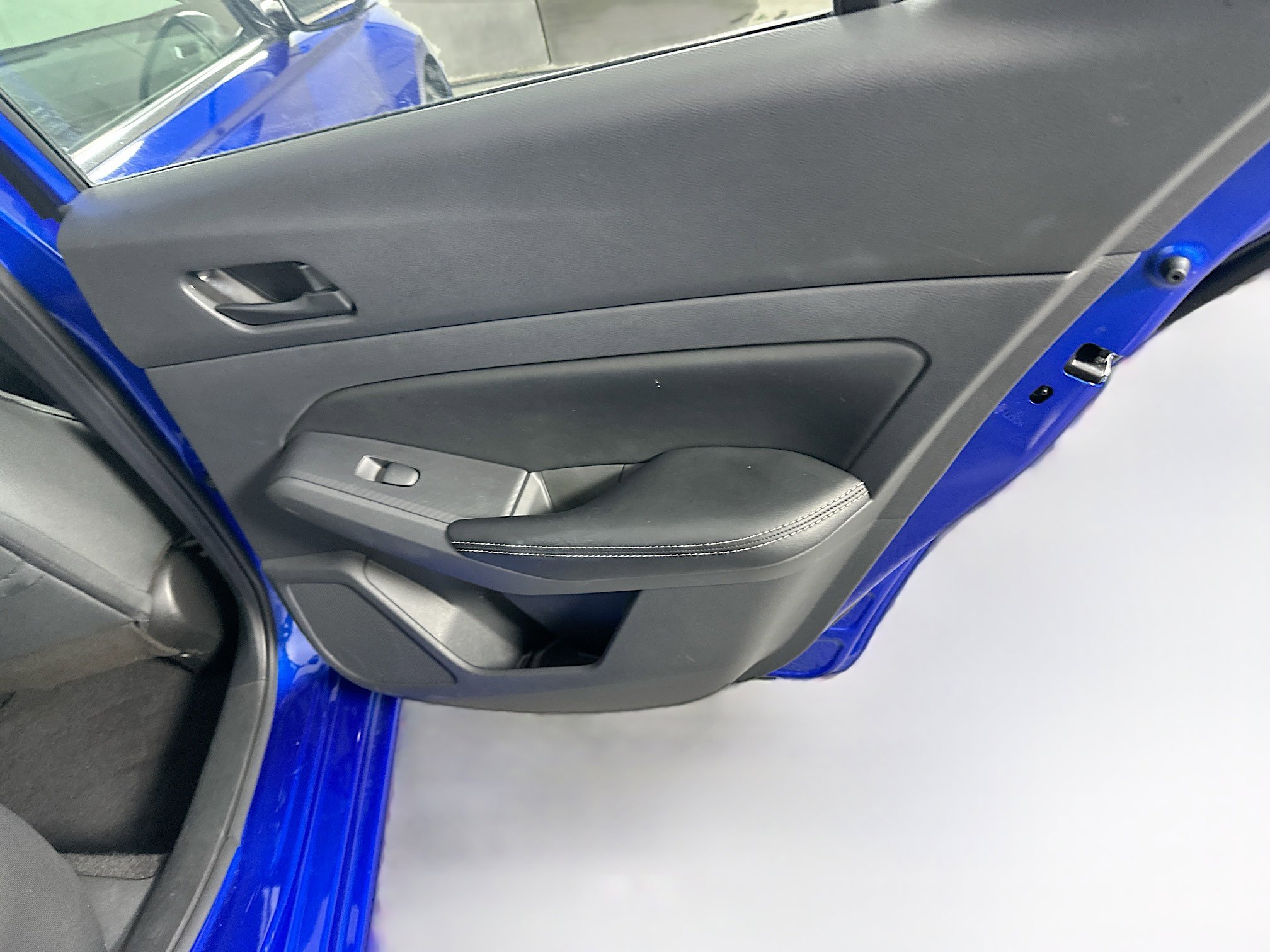 Used 2025 Nissan Altima 2.5 SV FWD image 28