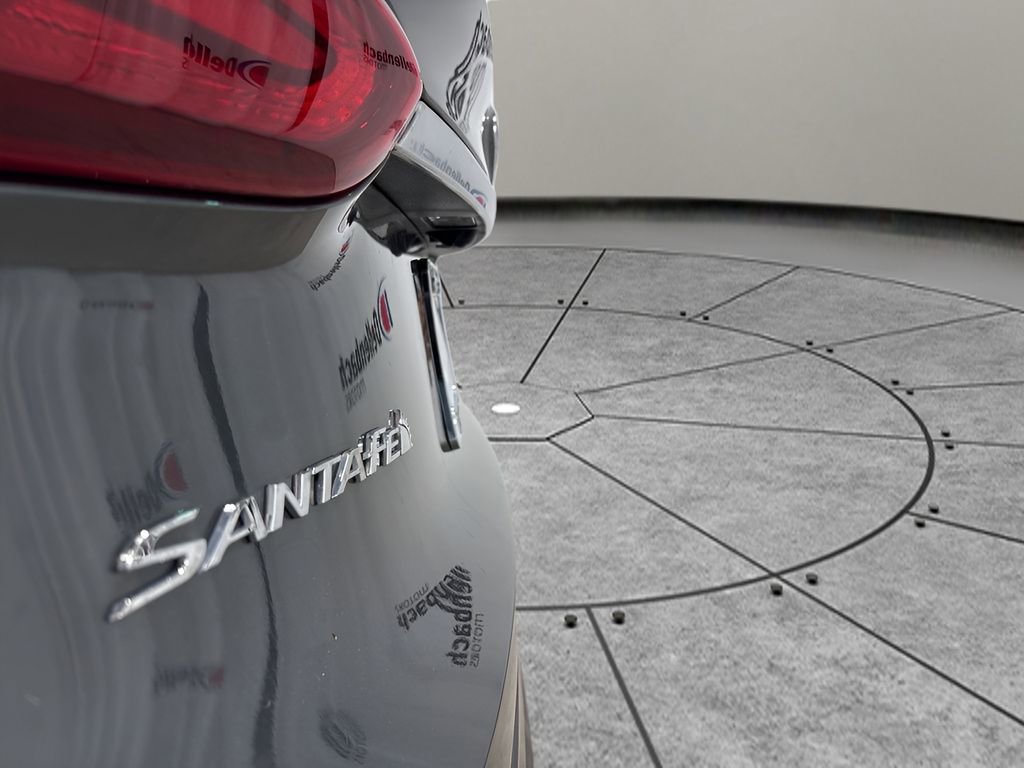 Used 2019 Hyundai Santa Fe SEL AWD/4WD image 18