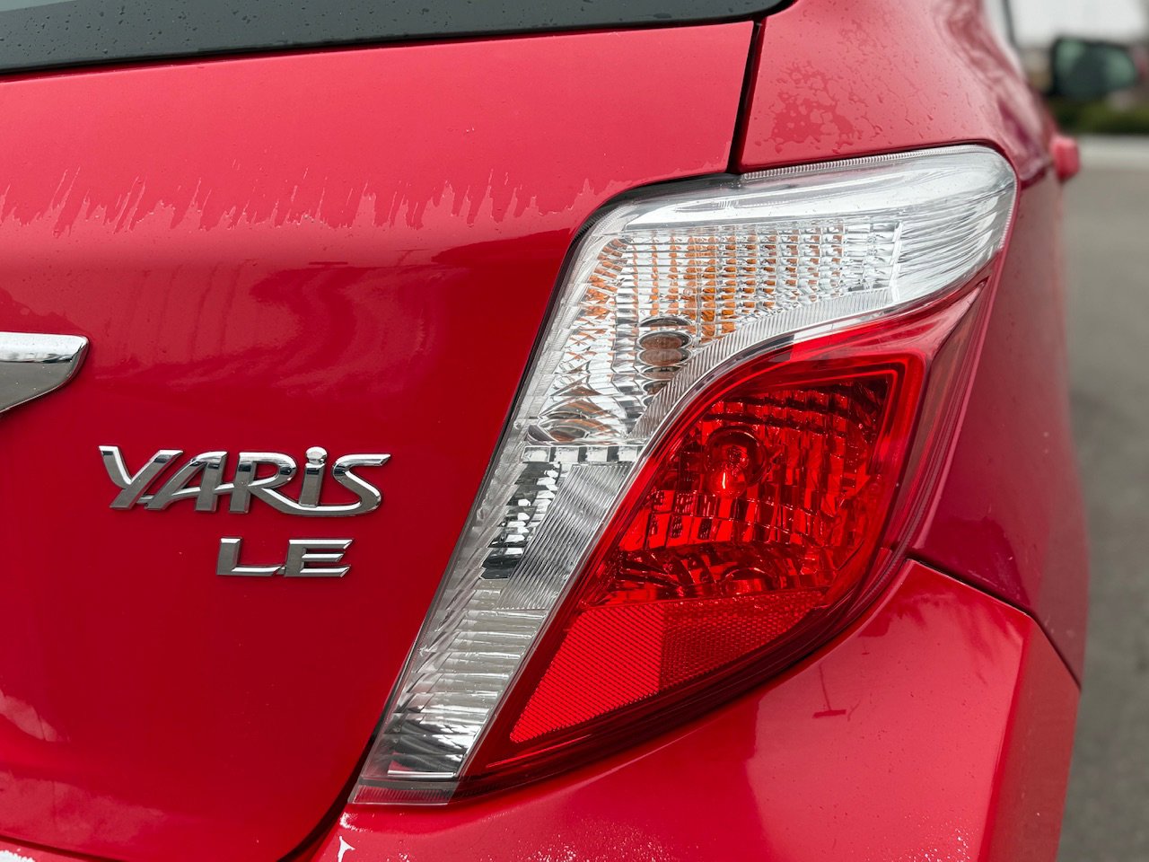 Used 2013 Toyota Yaris LE image 34