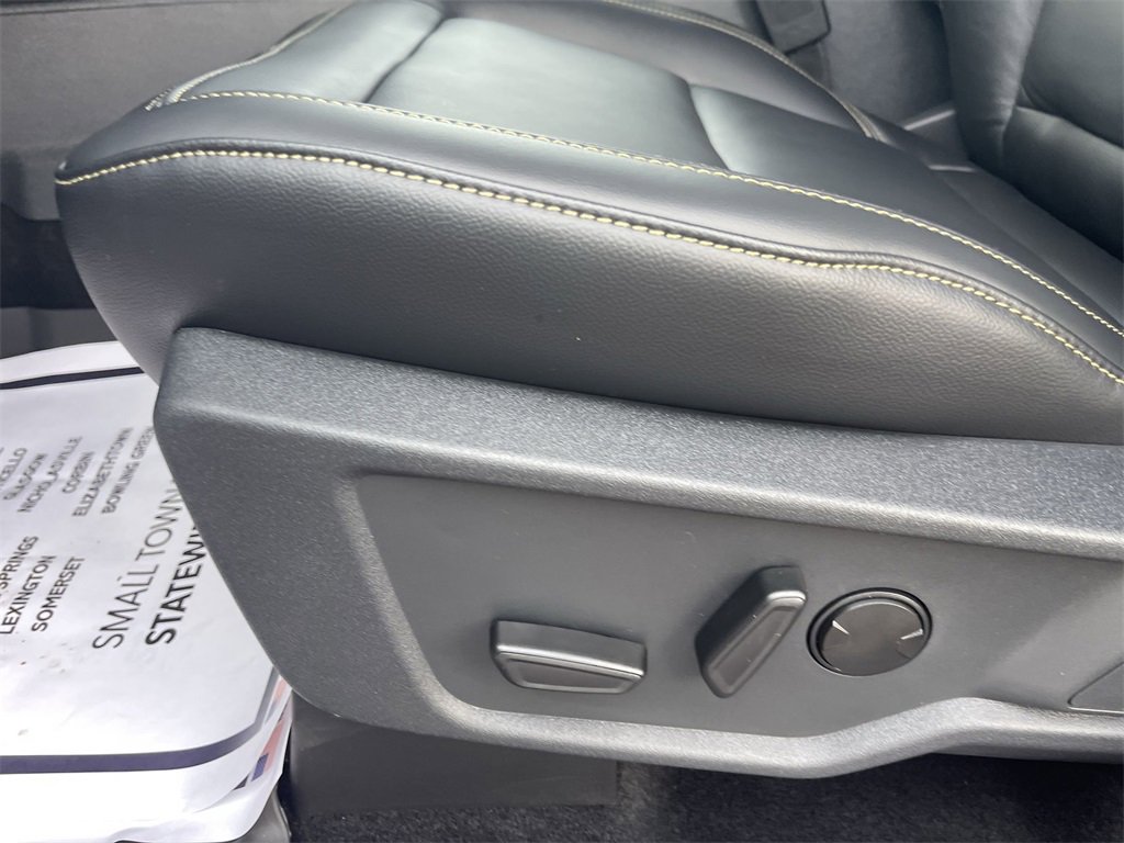 New 2025 Ford Bronco Badlands image 18