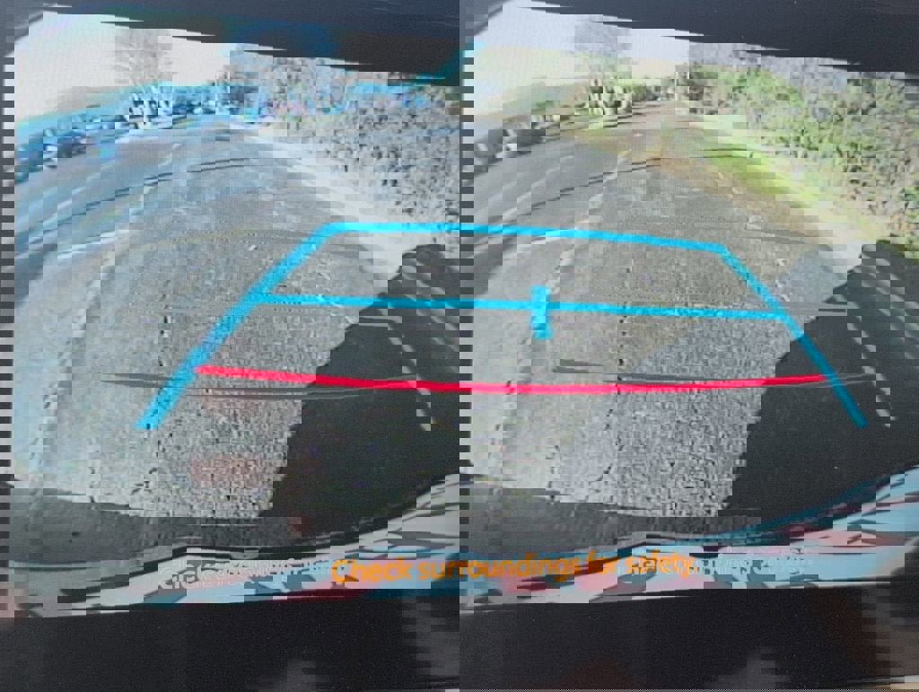 Used 2025 Toyota Sienna LE w/ LE Plus Package image 19