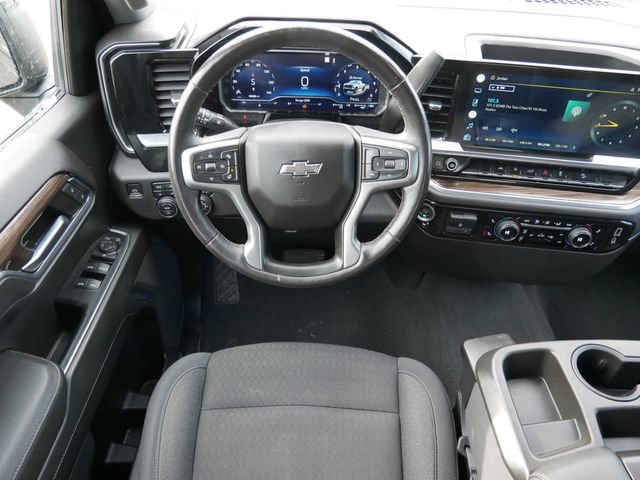 Used 2022 Chevrolet Silverado 1500 LT Trail Boss image 9