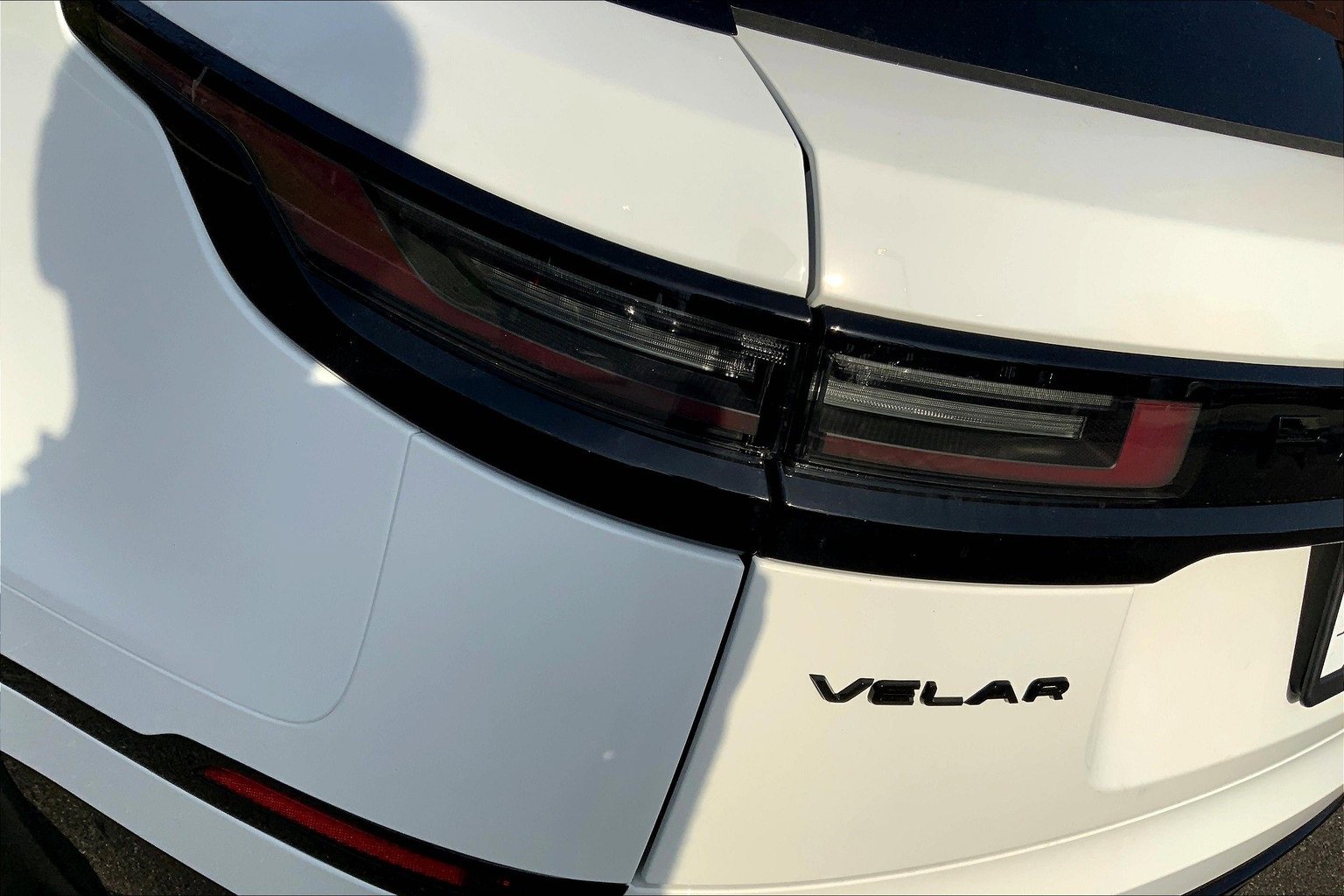 New 2026 Land Rover Range Rover Velar Dynamic SE image 12