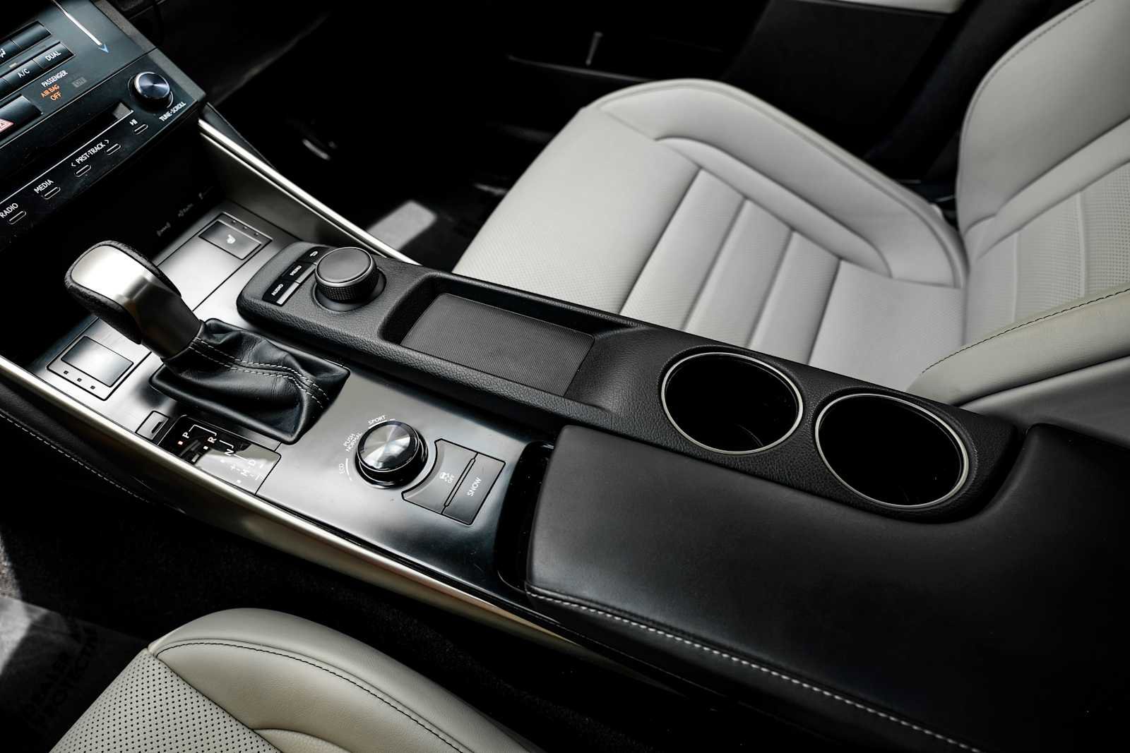 Used 2014 Lexus IS 250 w/ F-Sport Package RWD image 25