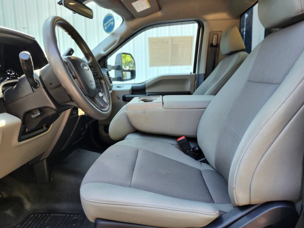 Used 2021 Ford F550 4x4 Regular Cab Super Duty image 11