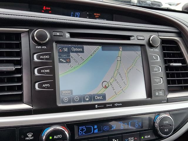 Used 2019 Toyota Highlander XLE AWD/4WD image 20