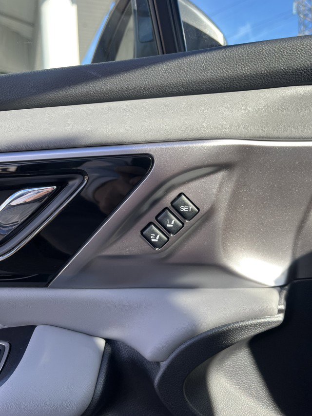 Certified 2025 Subaru Legacy Limited w/ Popular Package #3 image 17