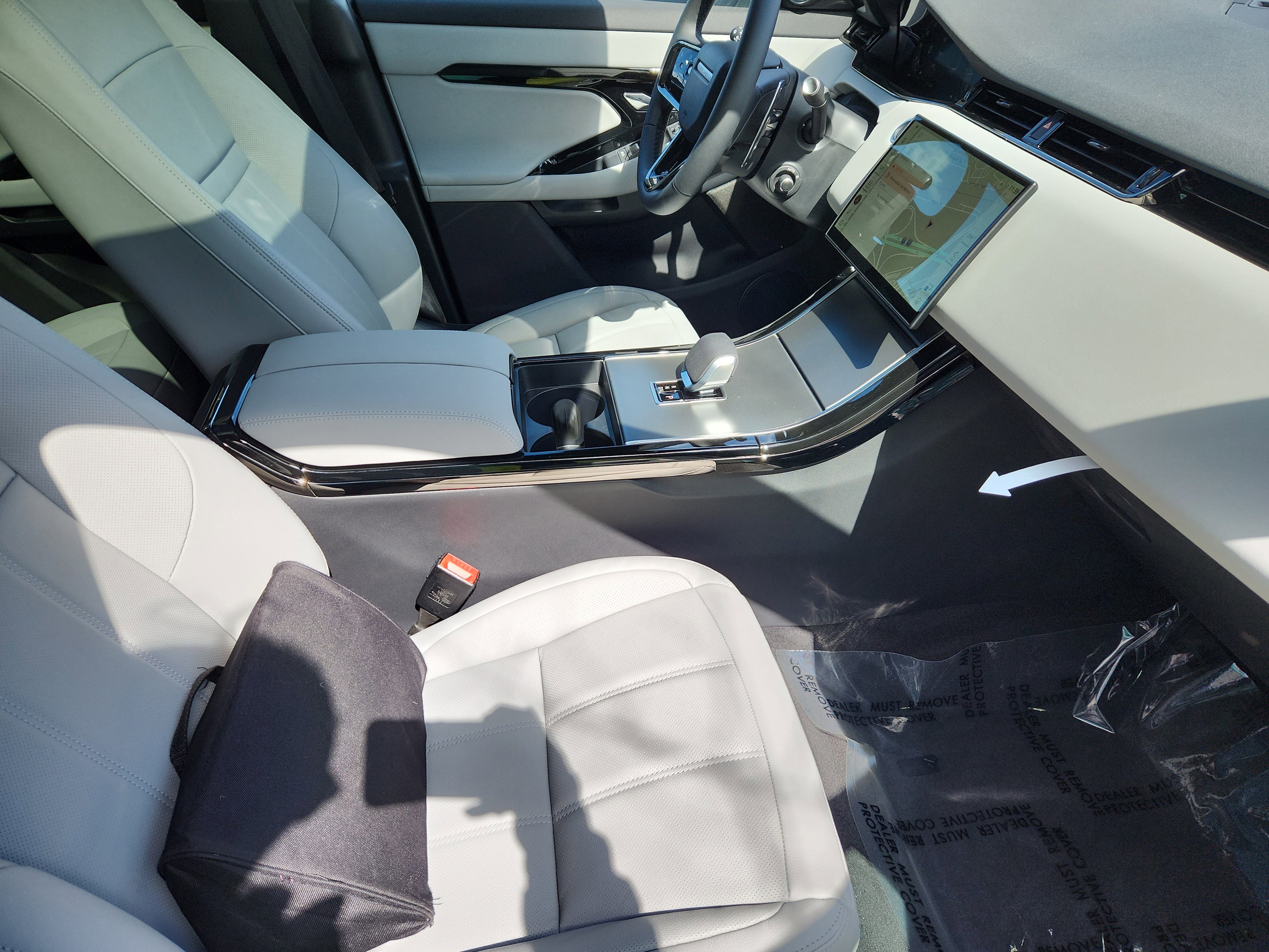 Certified 2026 Land Rover Range Rover Evoque S image 3