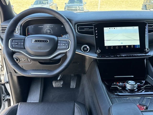Used 2024 Jeep Wagoneer Series III w/ Premium Group I image 8