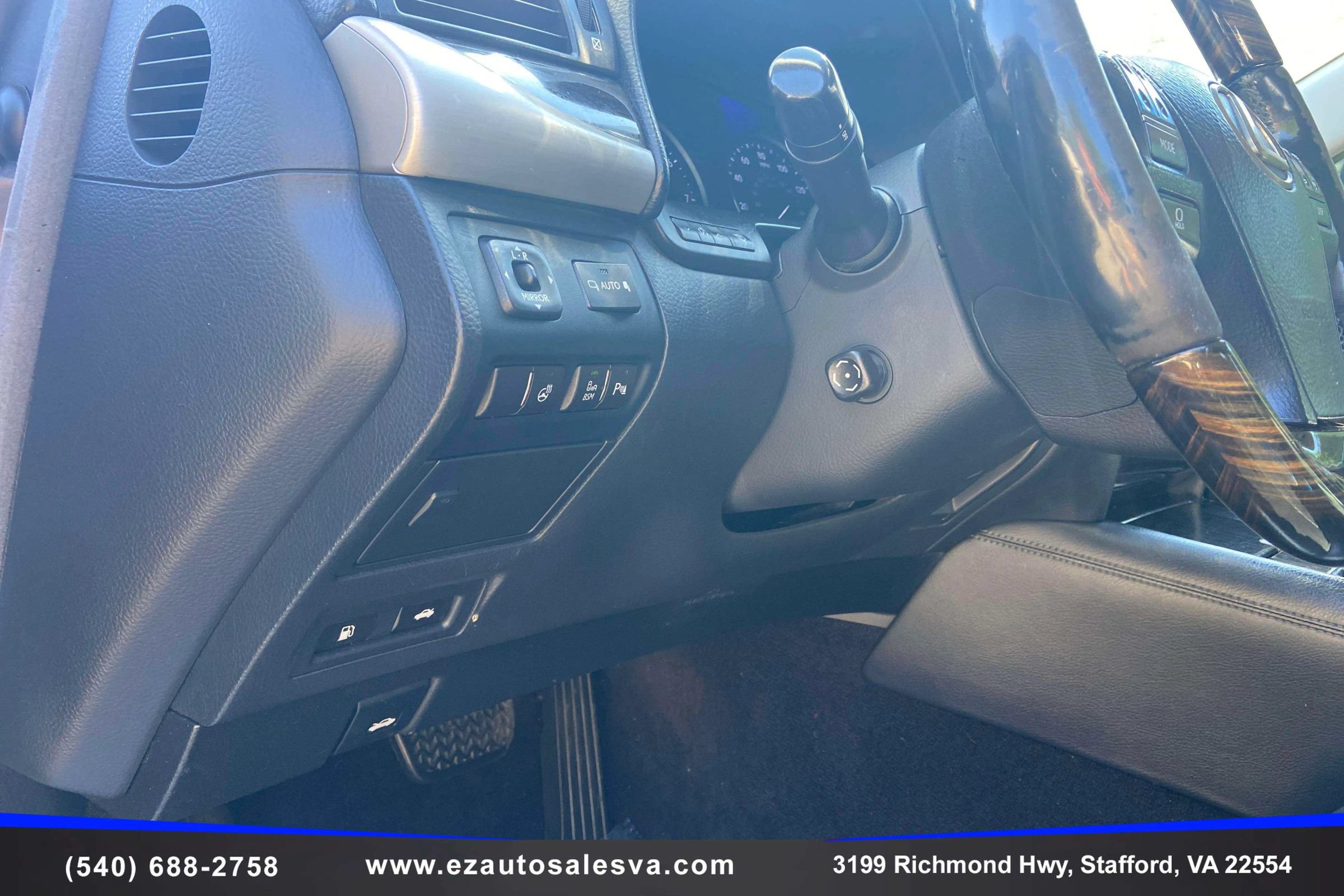 Used 2015 Lexus LS 460 w/ Comfort Package RWD image 22