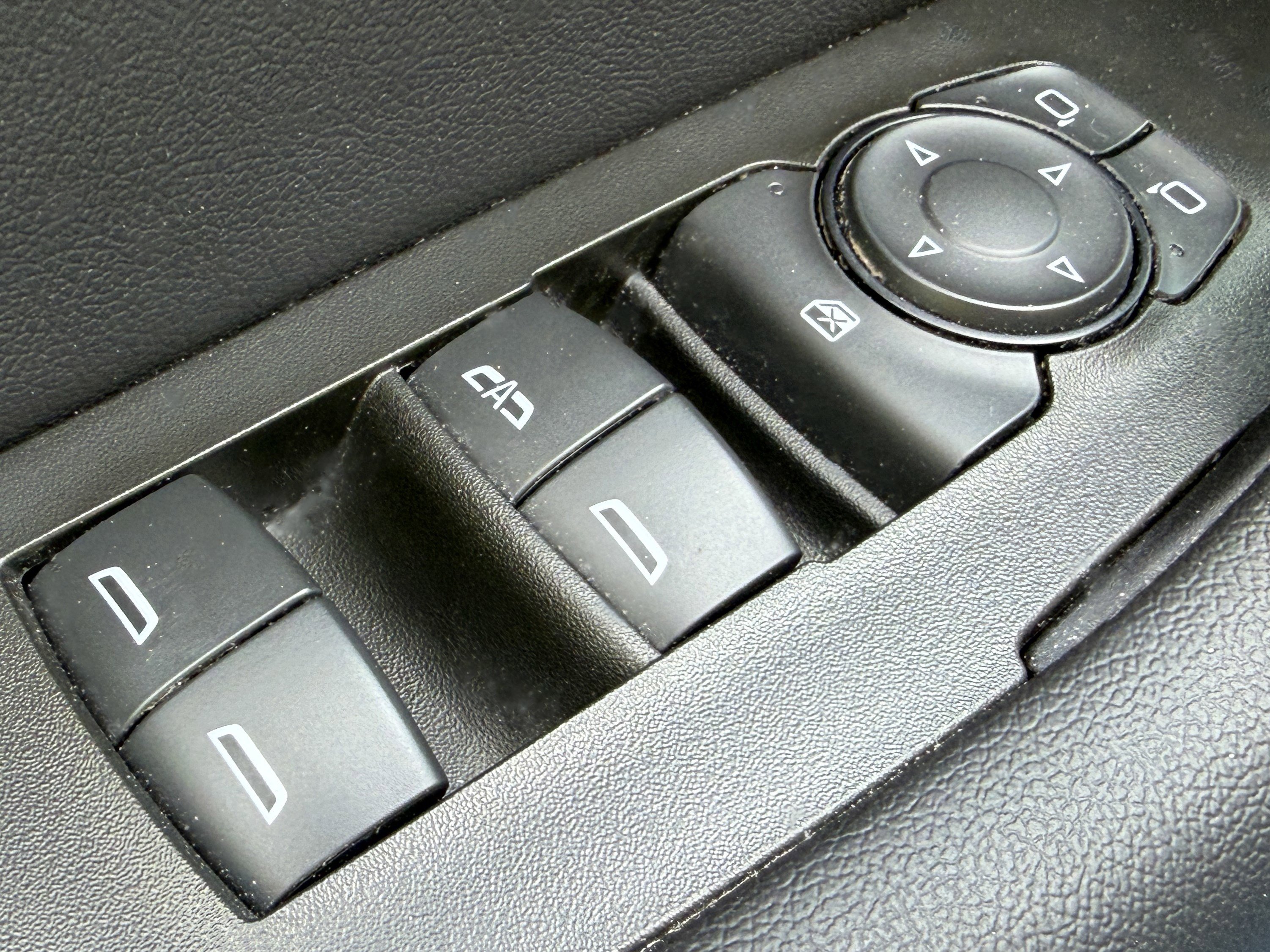 Used 2024 Chevrolet Blazer LT w/ Convenience Package image 6