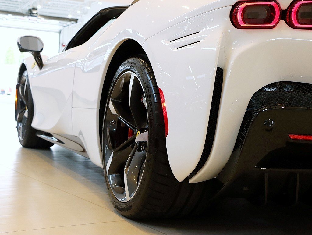 Certified 2024 Ferrari SF90 Spider image 56
