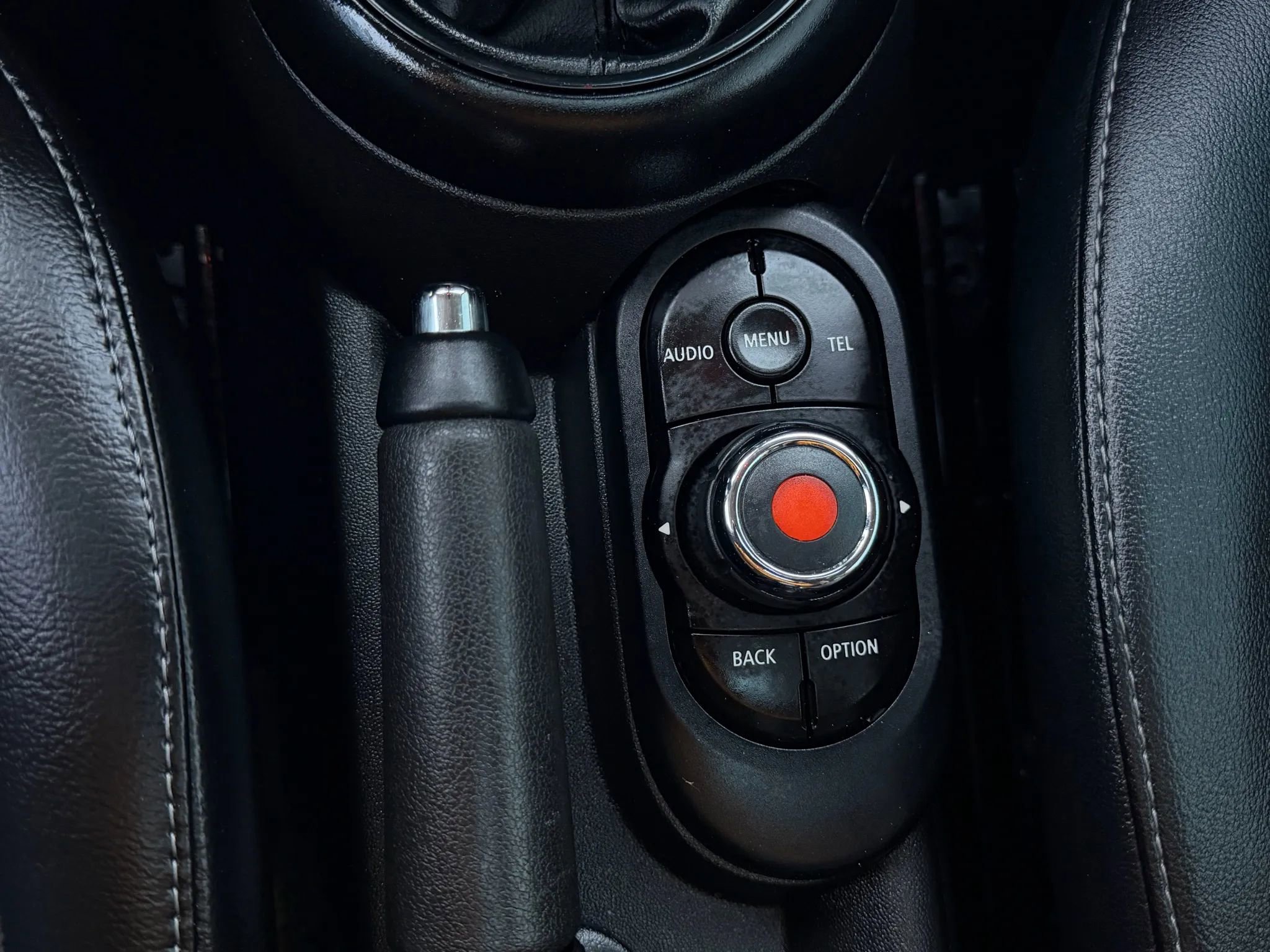 Used 2017 MINI Cooper 2-Door Hardtop image 27