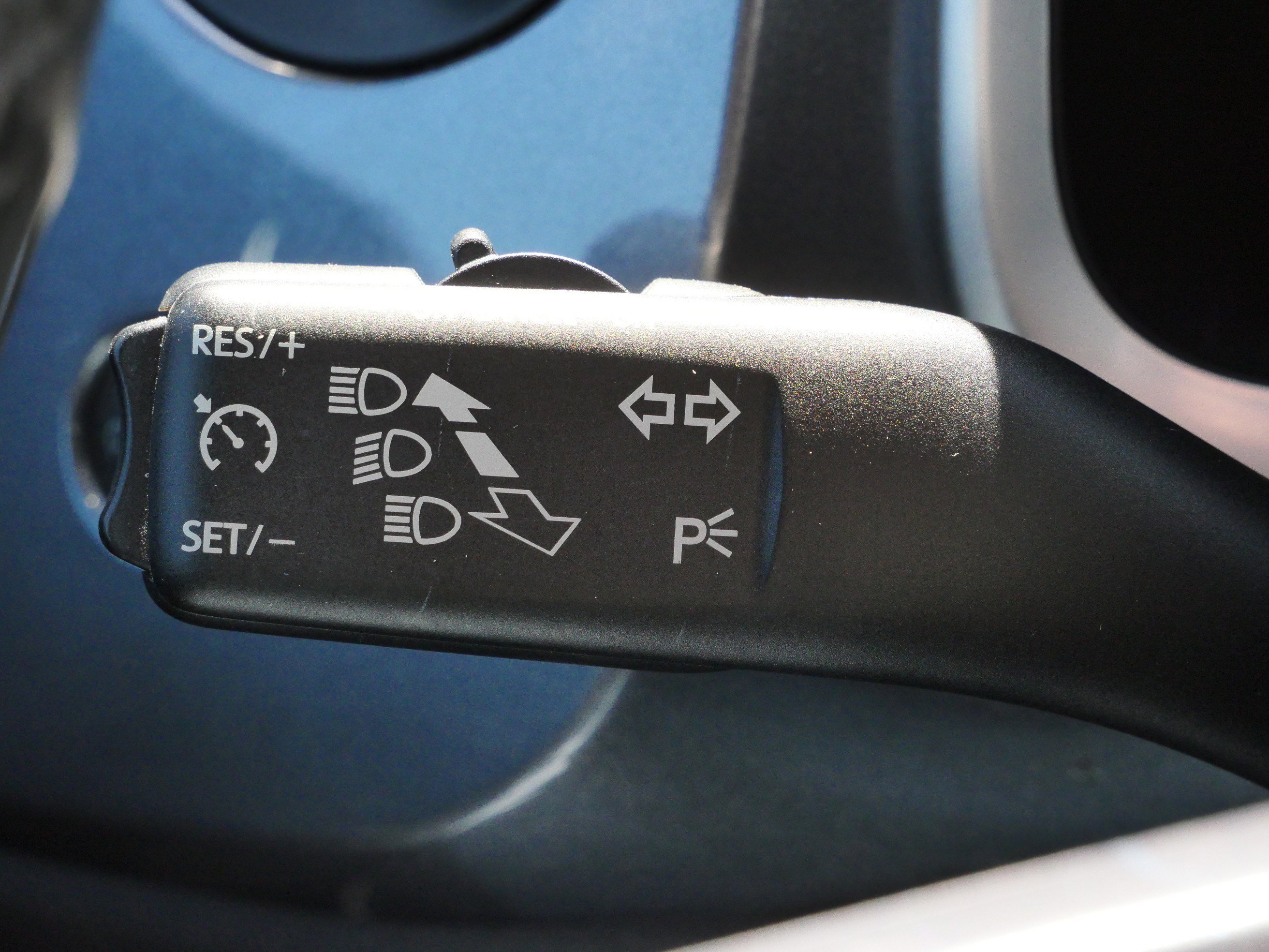 Used 2013 Volkswagen Beetle 2.5 FWD image 35