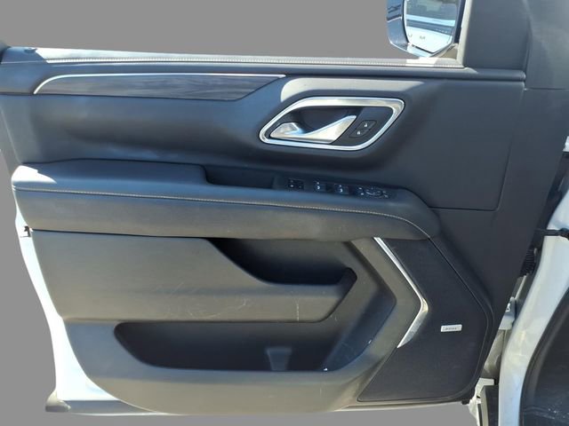 Used 2022 GMC Yukon SLT w/ SLT Premium Package image 18