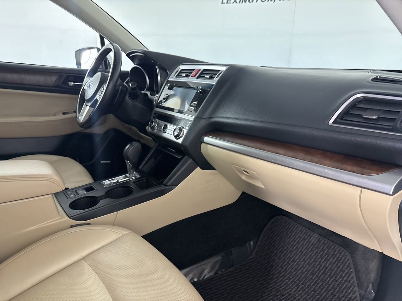 Used 2015 Subaru Outback 2.5i Limited AWD/4WD image 33